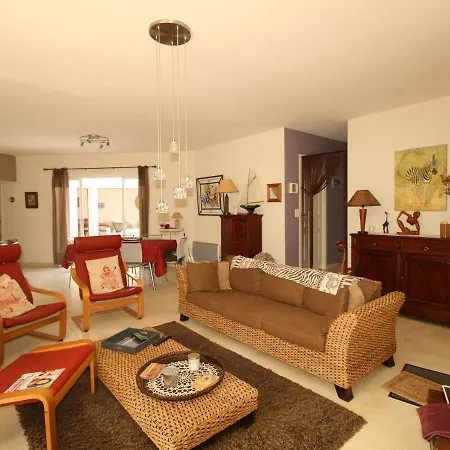 Сasa de vacaciones Maison 2 Avec Jardin Pres De La Plage, Deco Raffinee, Equipements Complets, Parking Inclus - Fr-1-22-358